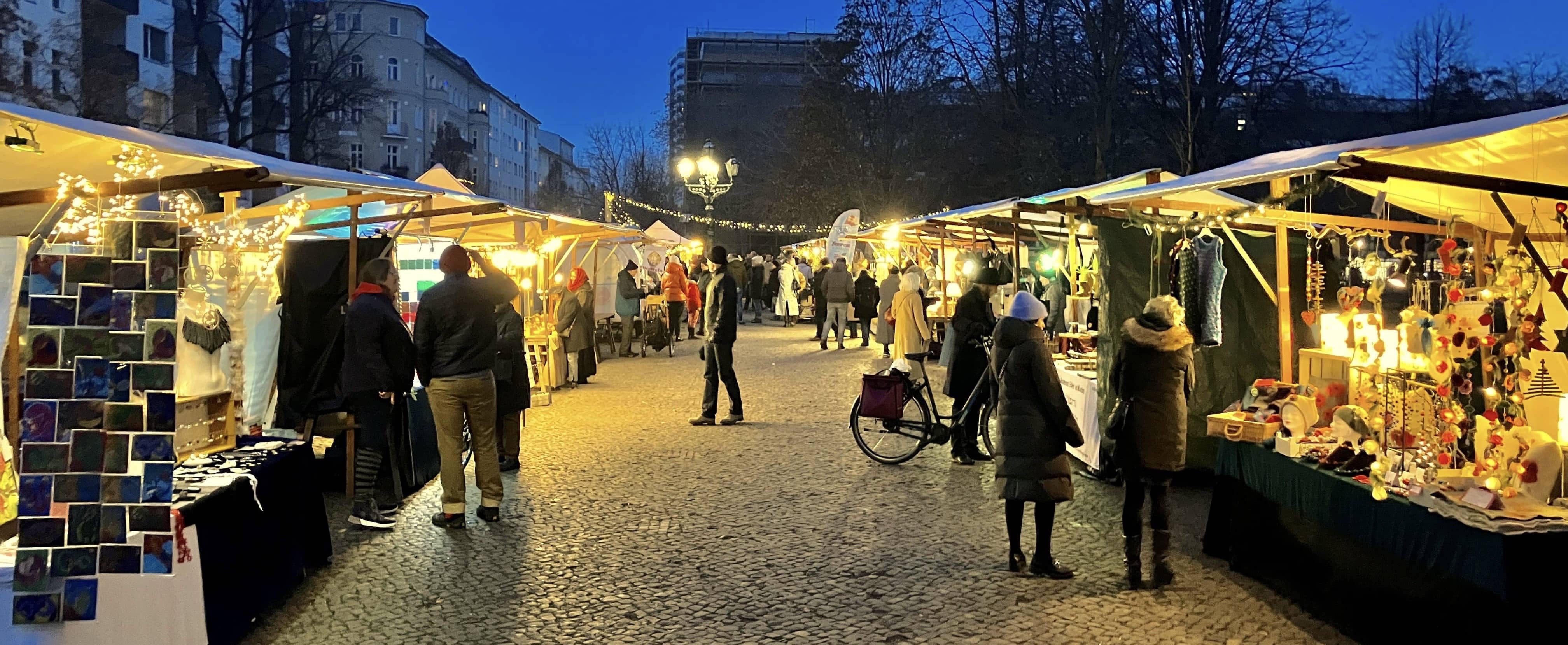 🕯️🕯️🕯️ 11.12. – Weihnachtsmarkt auf dem Karl-August-Platz