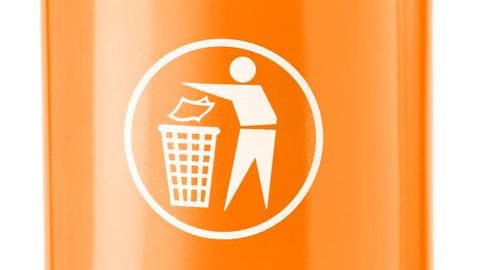 weißes Logo für Abfalleimer auf BSR-Orange.